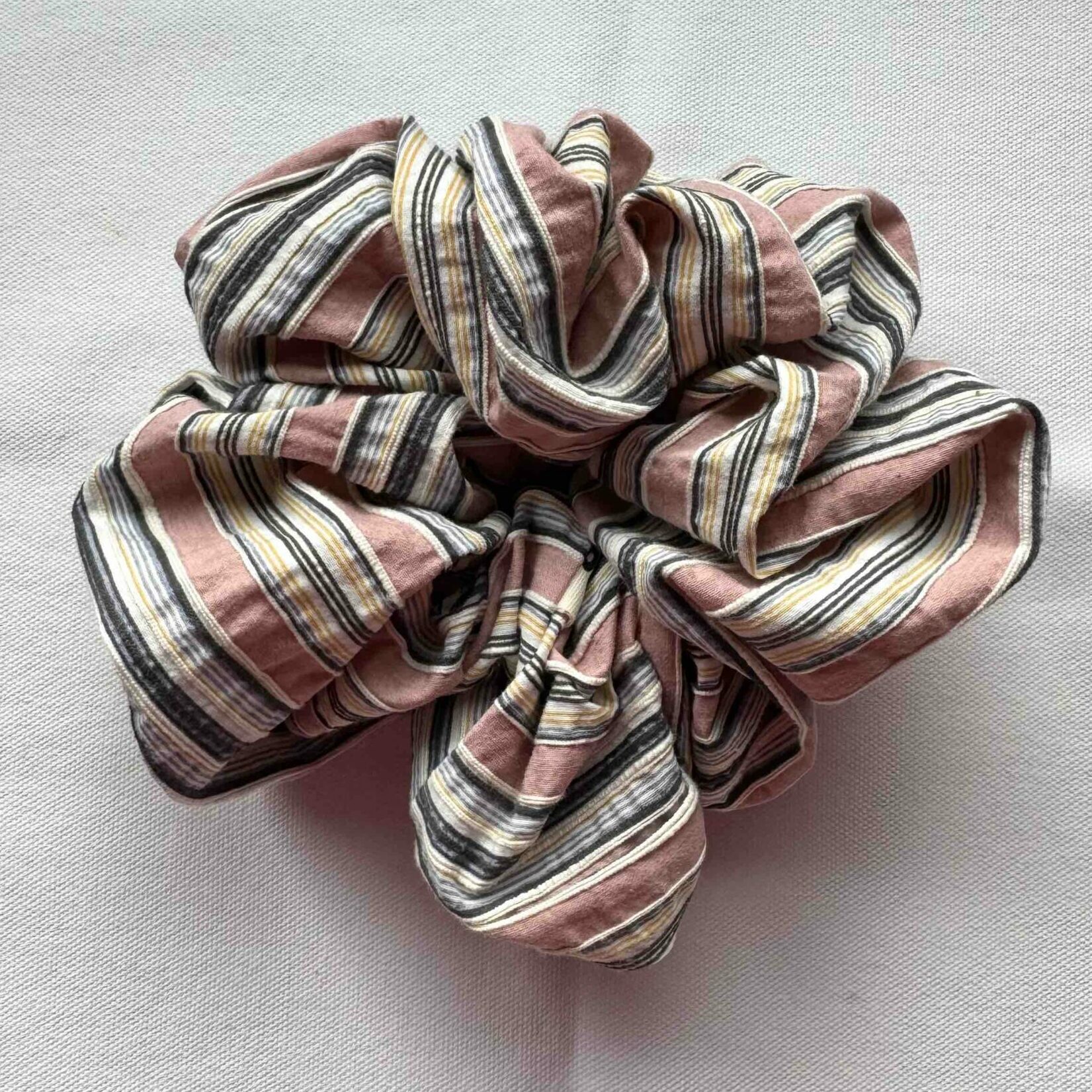 Thilda massive Scrunchie – Bild 2