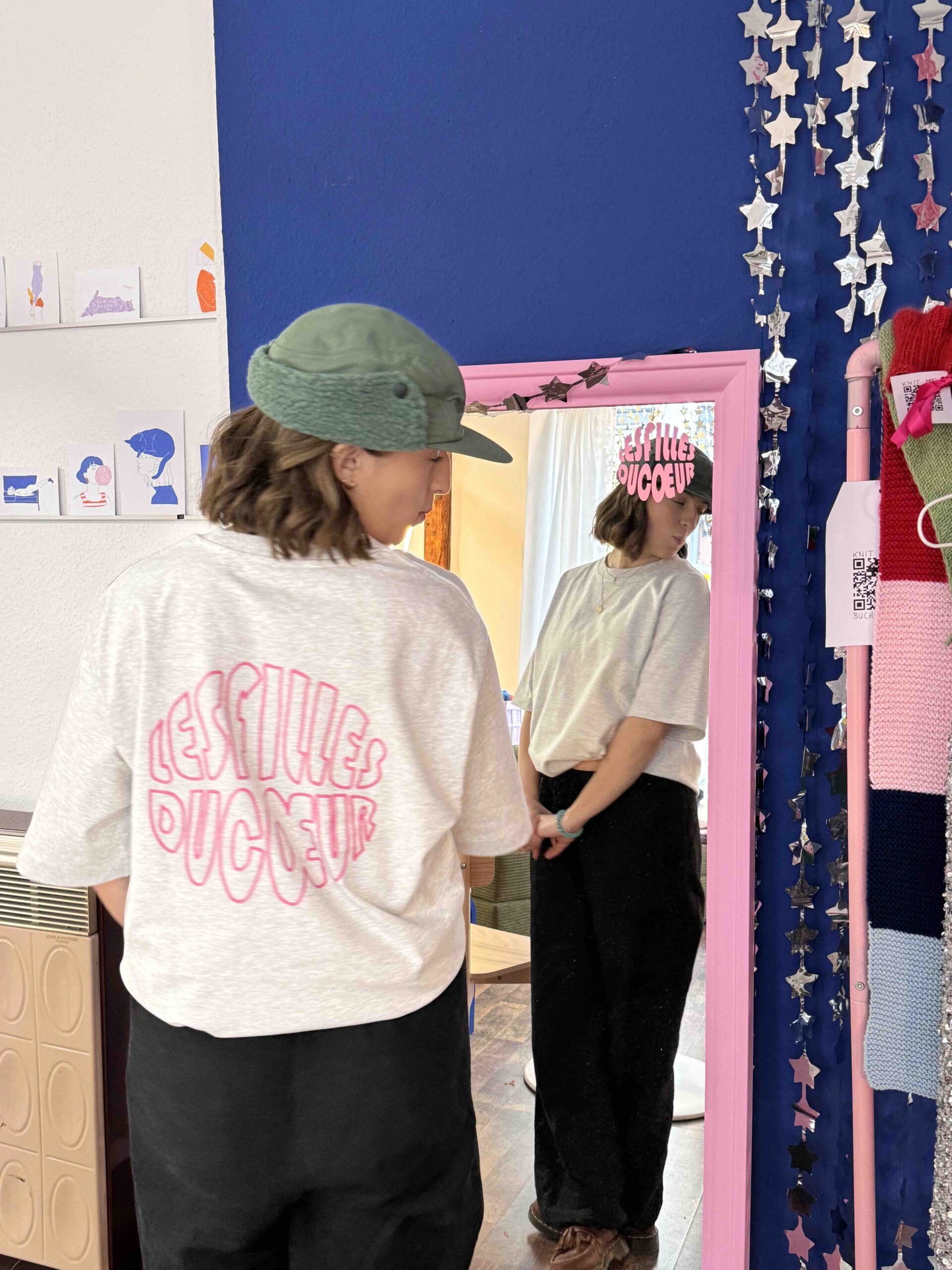 Backprint T-shirt with Logo – Bild 10