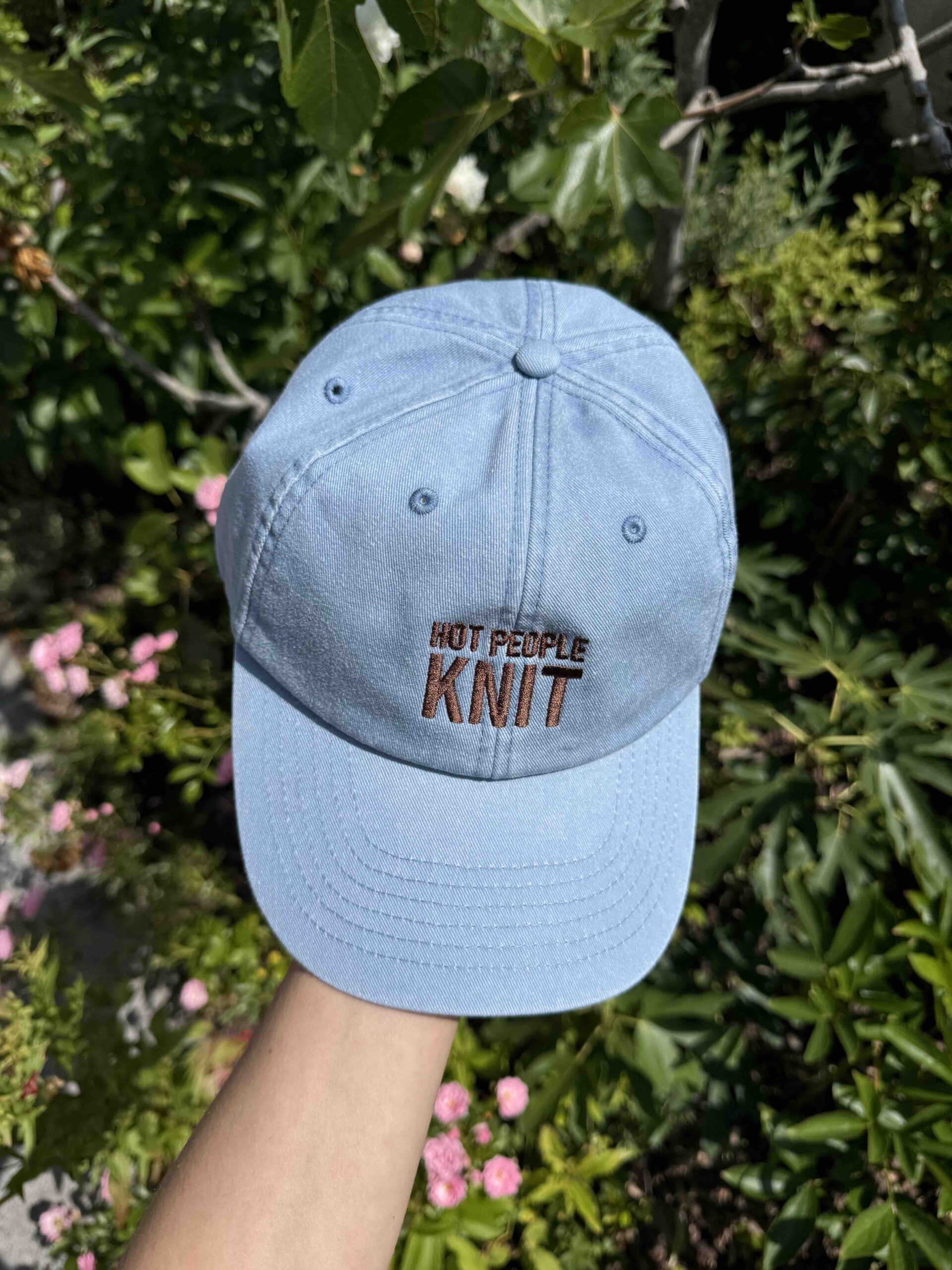 Bestickte Schildkappe HOT PEOPLE KNIT Blau – Bild 3
